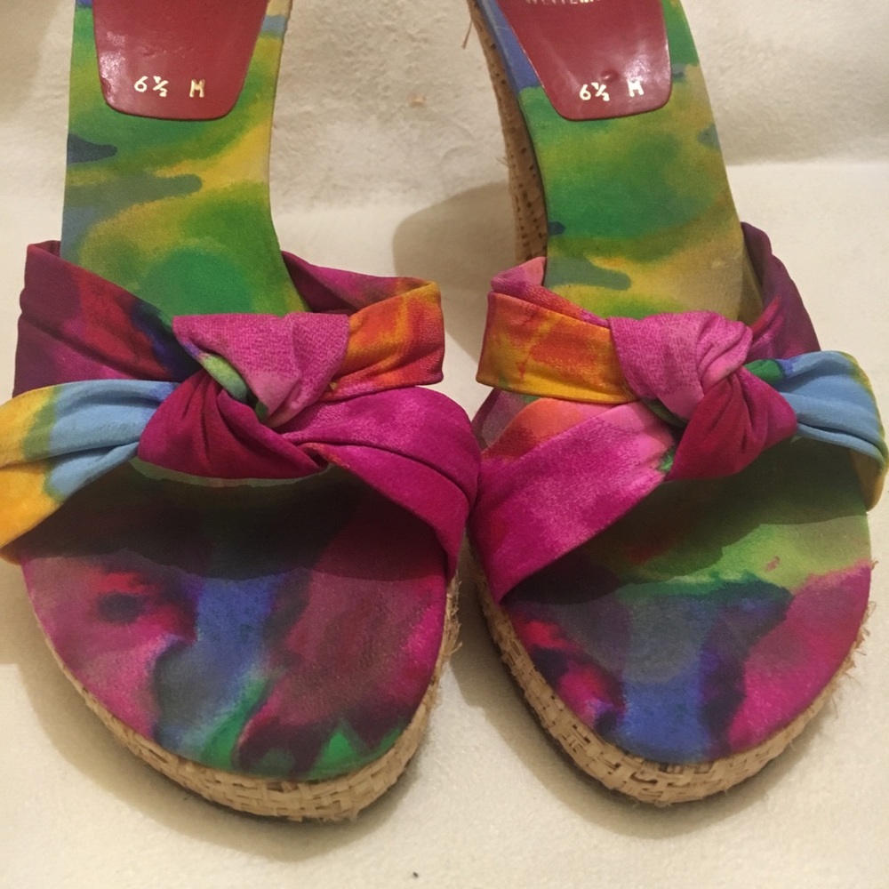 Tie die Stuart Weitzman straw platform sandal